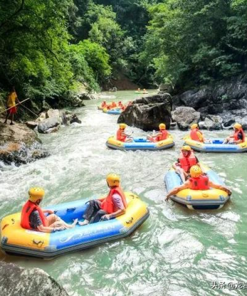 黑龙岩探险之旅，自然与文化魅力的神秘交汇