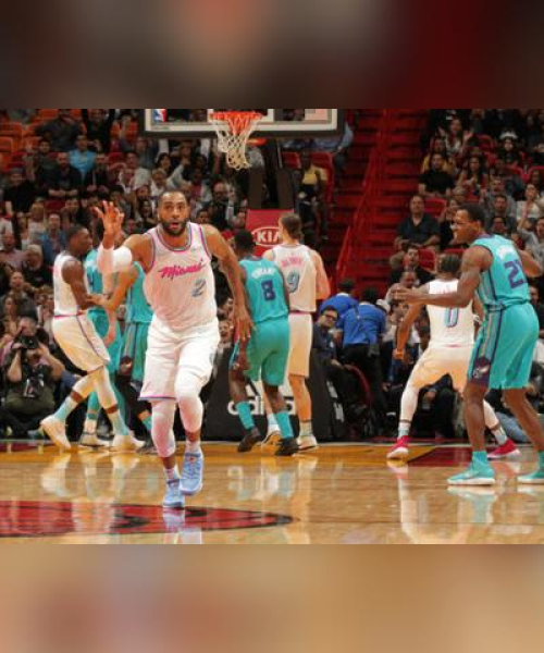 NBA今日赛事精彩瞬间解析，最新赛况分析速递