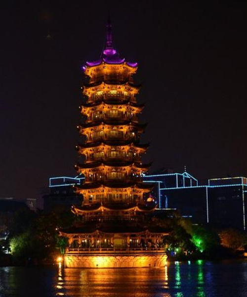西湖景区夜景魅力大揭秘，惊艳夜景，美不胜收！