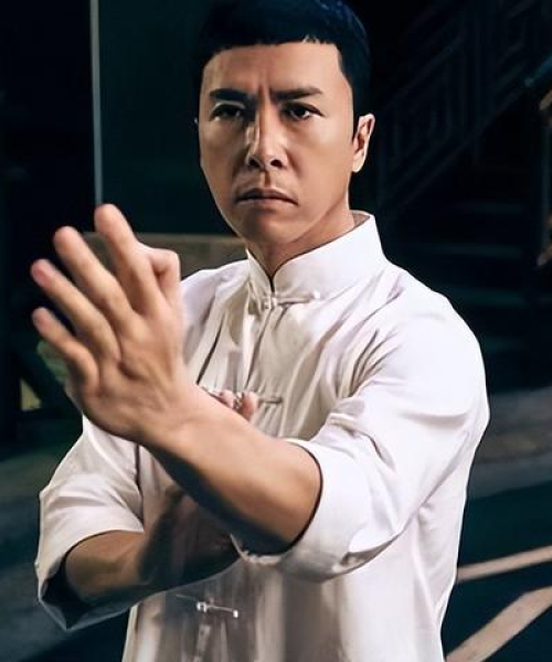 探寻精武英雄背后的故事，百度带你走进英雄世界！